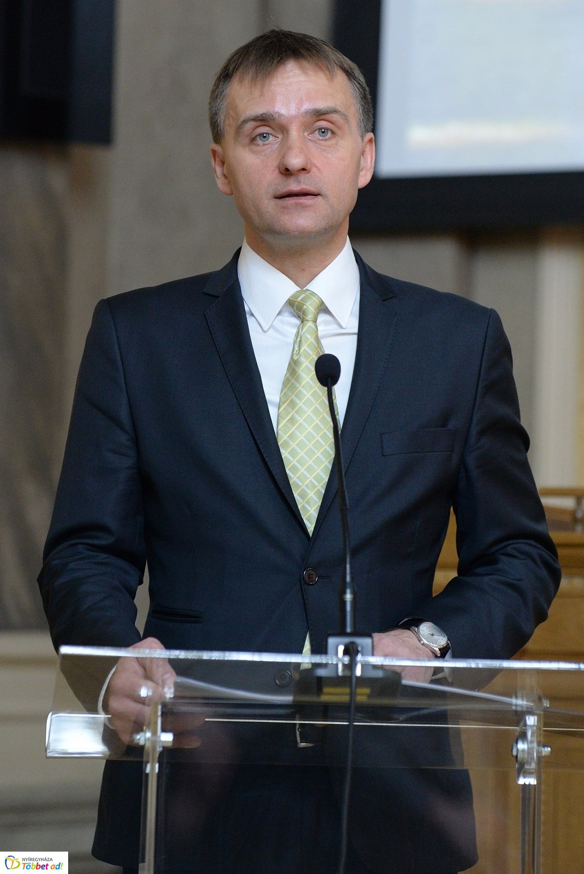 Irodalmi pályázat eredményhirdetése