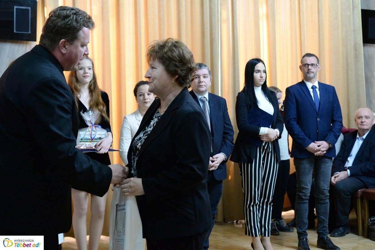 Irodalmi pályázat eredményhirdetése