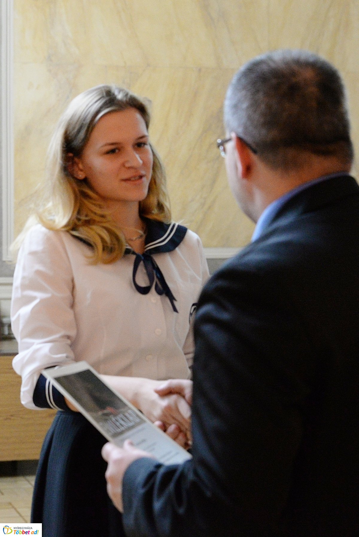 Irodalmi pályázat eredményhirdetése