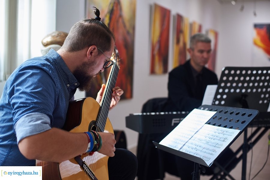 Iserlohni alkotások kiállítása a Pál Gyula teremben