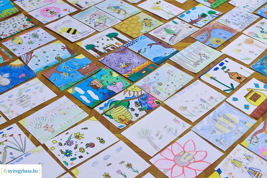 Iskolai alkotásokat zsűriztek a művészetiben