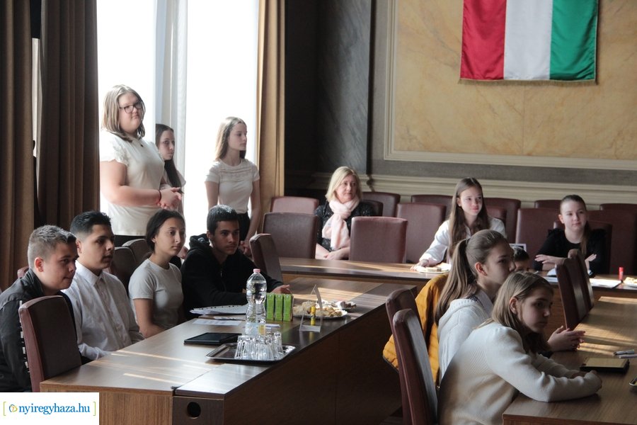 Iskolai vetélkedő a lengyel-magyar barátságról 2023