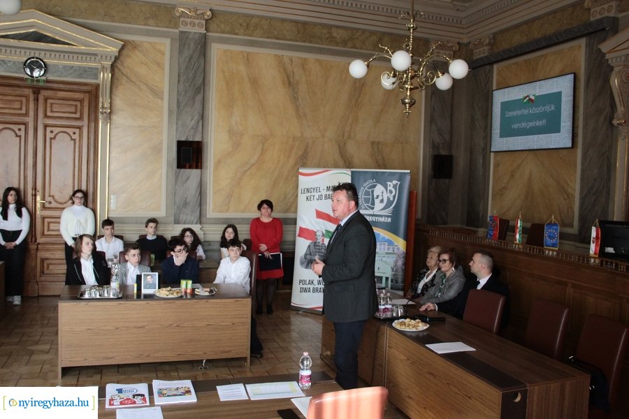 Iskolai vetélkedő a lengyel-magyar barátságról 2023