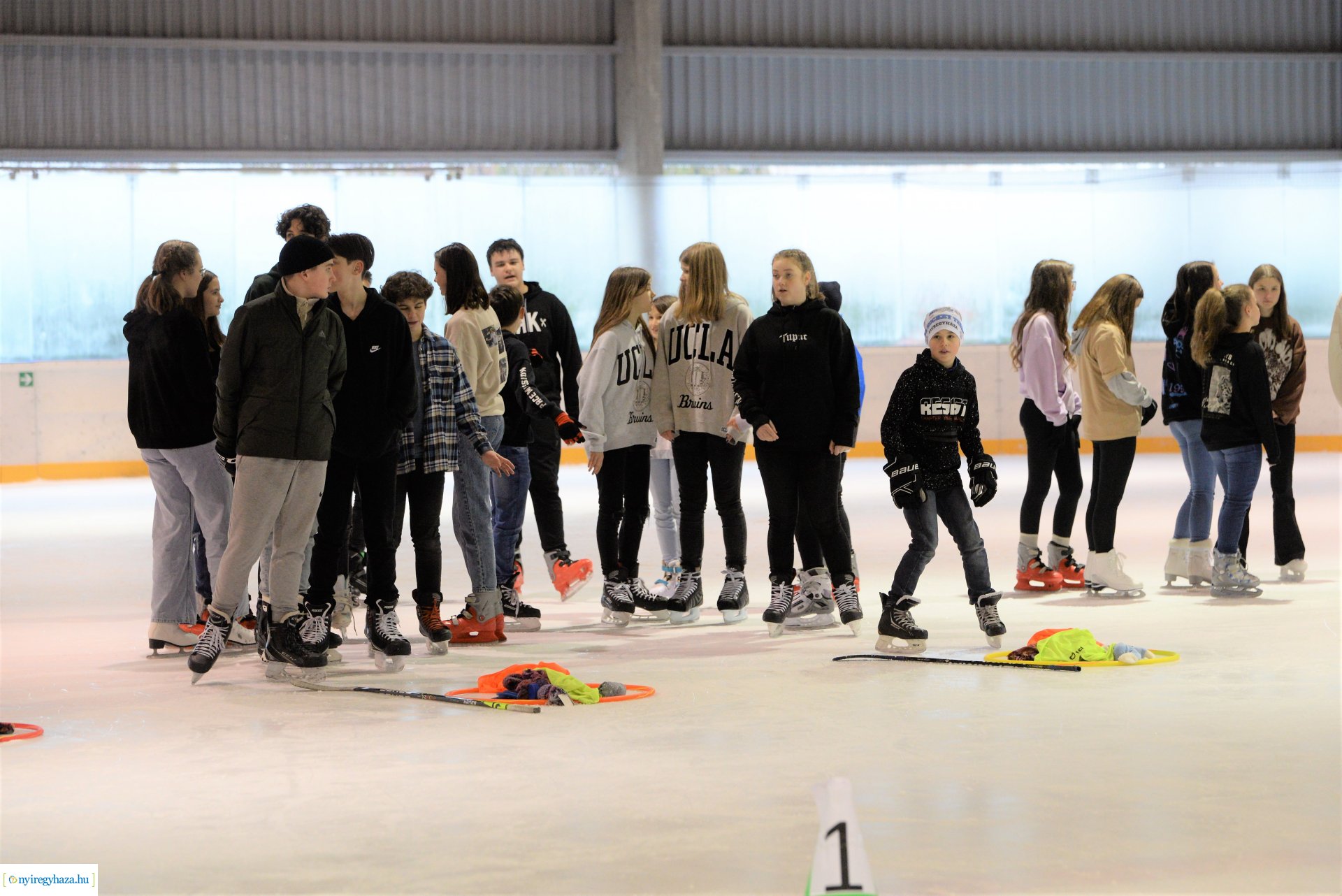 Iskolások jégtusa versenye