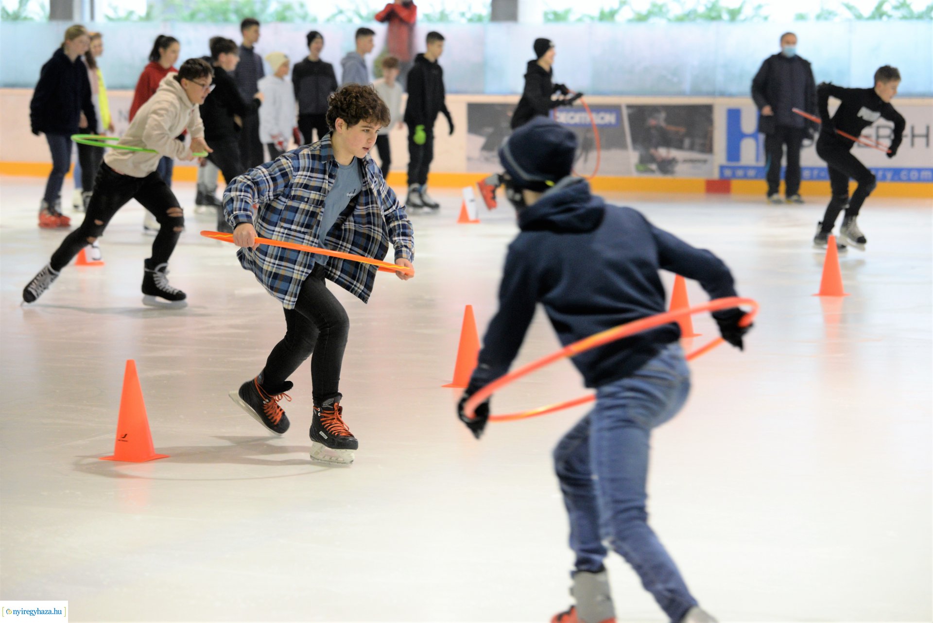 Iskolások jégtusa versenye