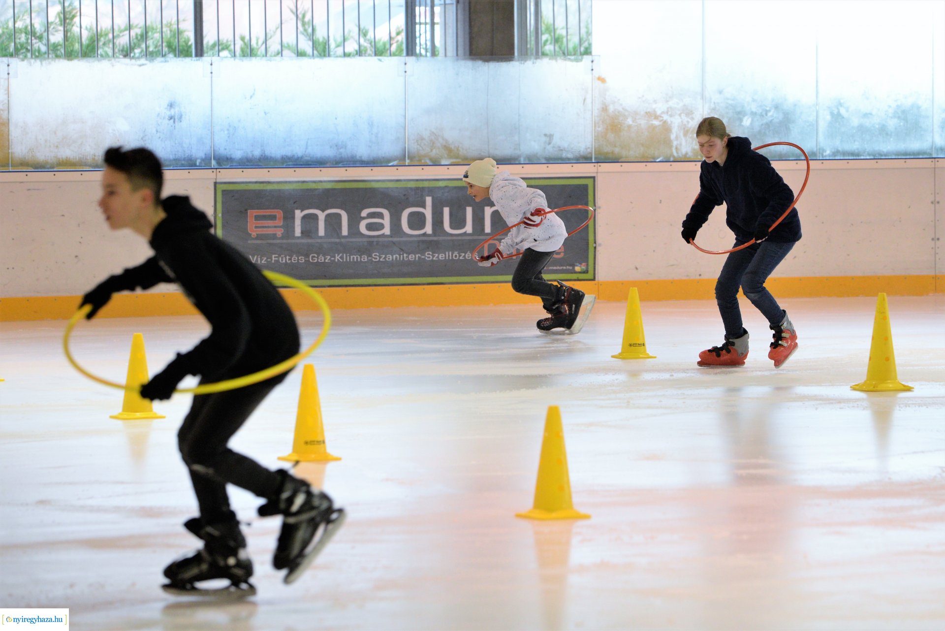 Iskolások jégtusa versenye