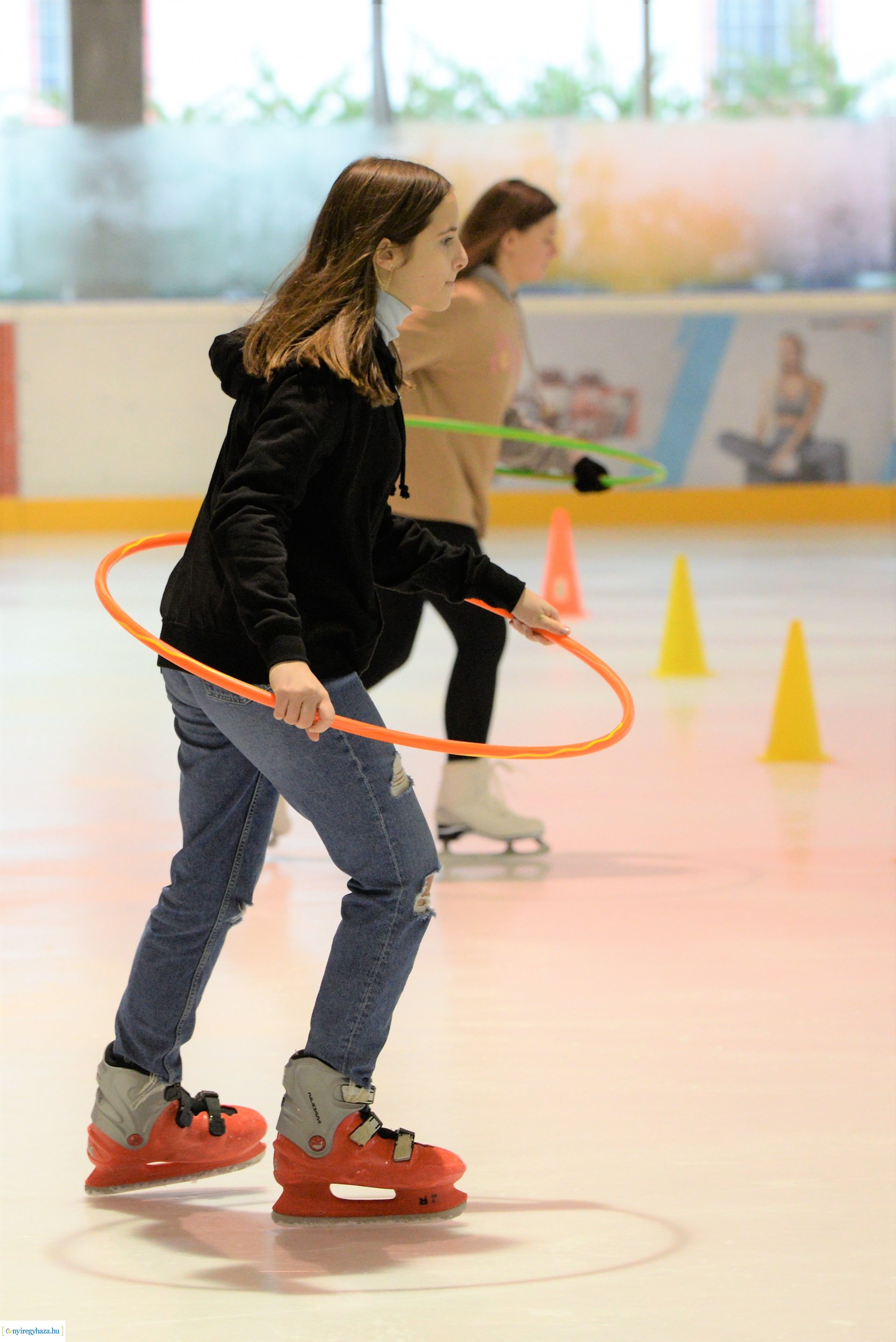 Iskolások jégtusa versenye