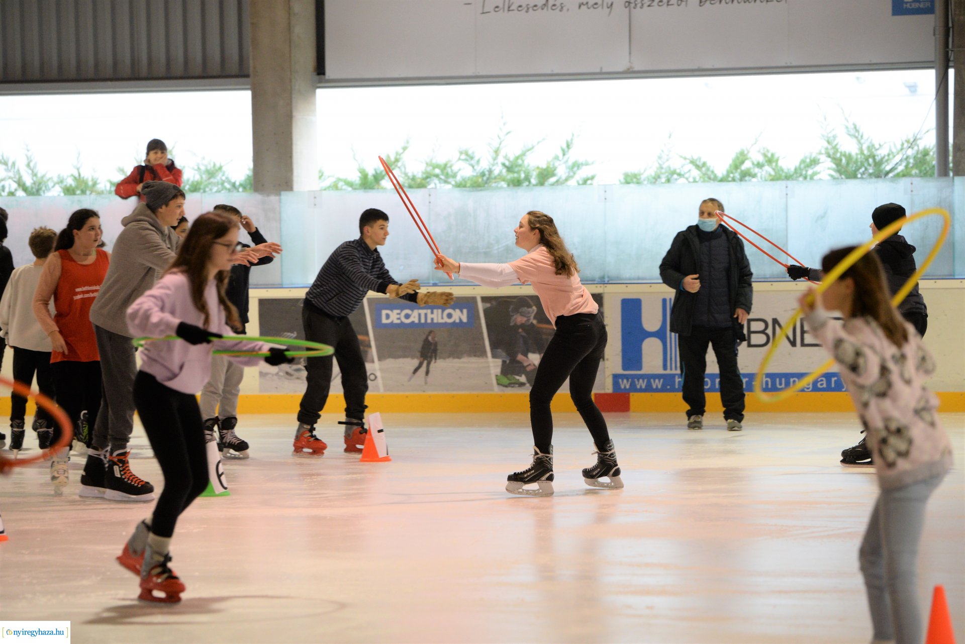 Iskolások jégtusa versenye