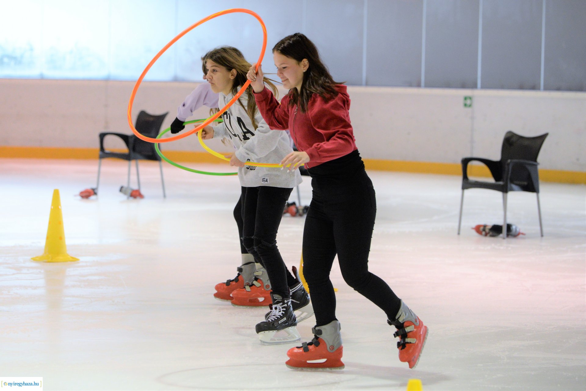 Iskolások jégtusa versenye