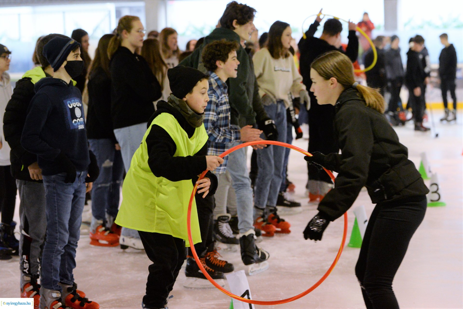 Iskolások jégtusa versenye