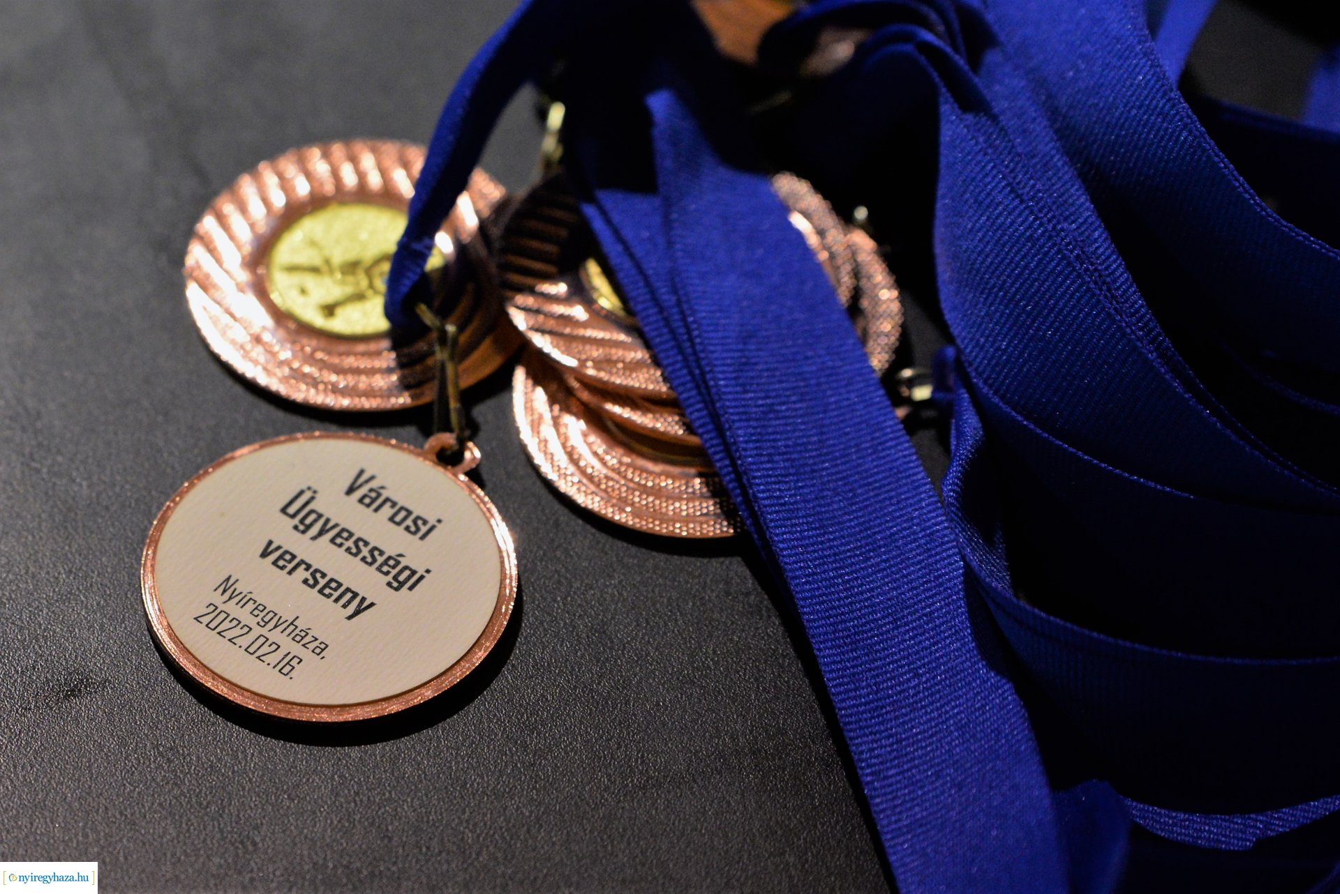 Iskolások jégtusa versenye