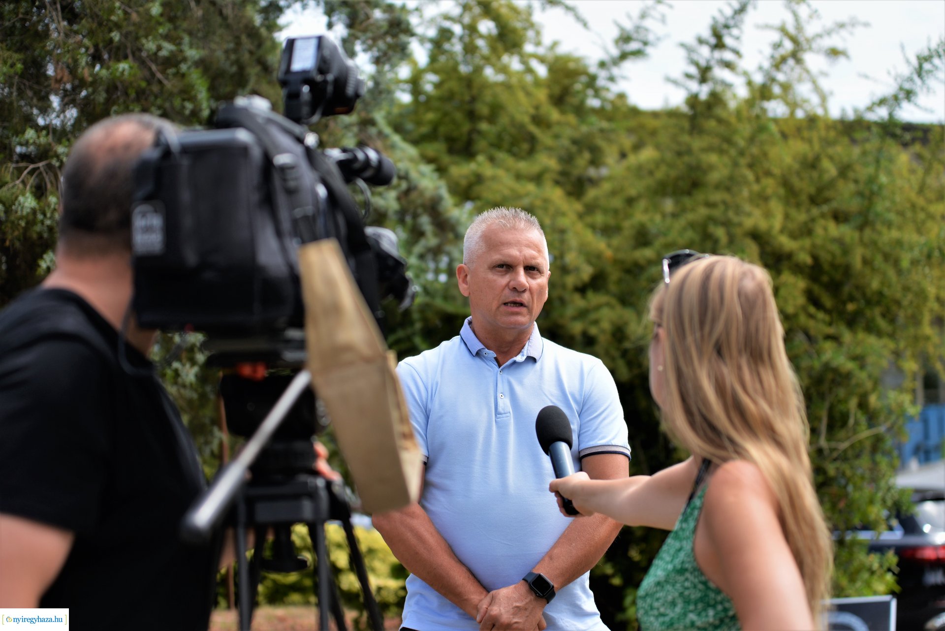 Iskolatáska gyűjtő akció az ÉAK-nál