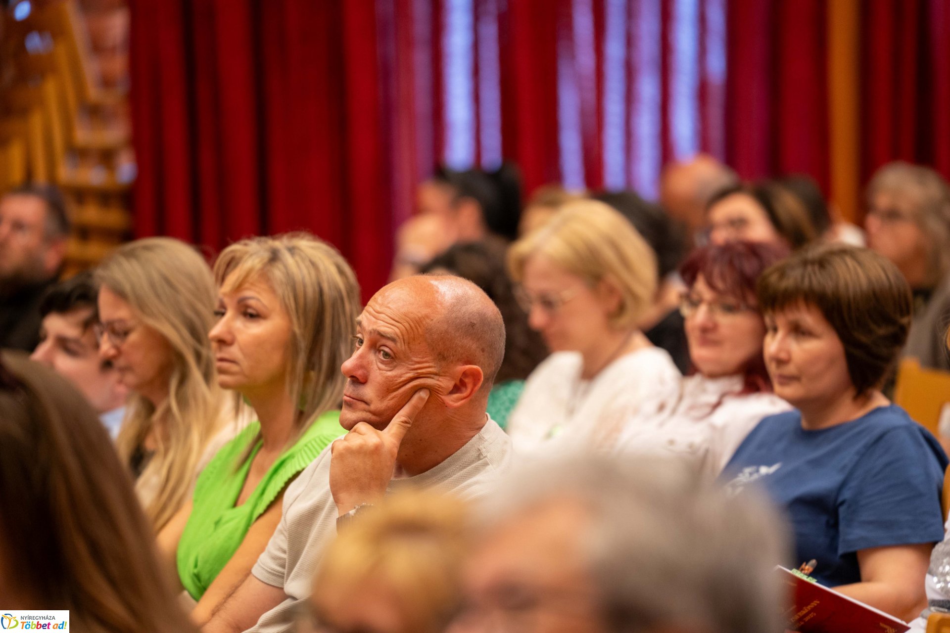 Isten a világhálón