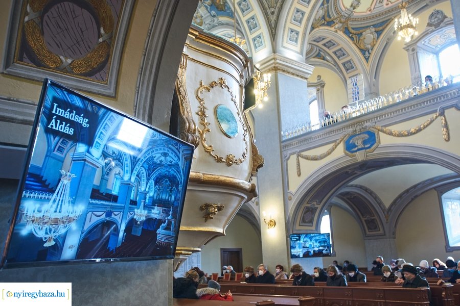 Istentisztelet az evangélikus templomban