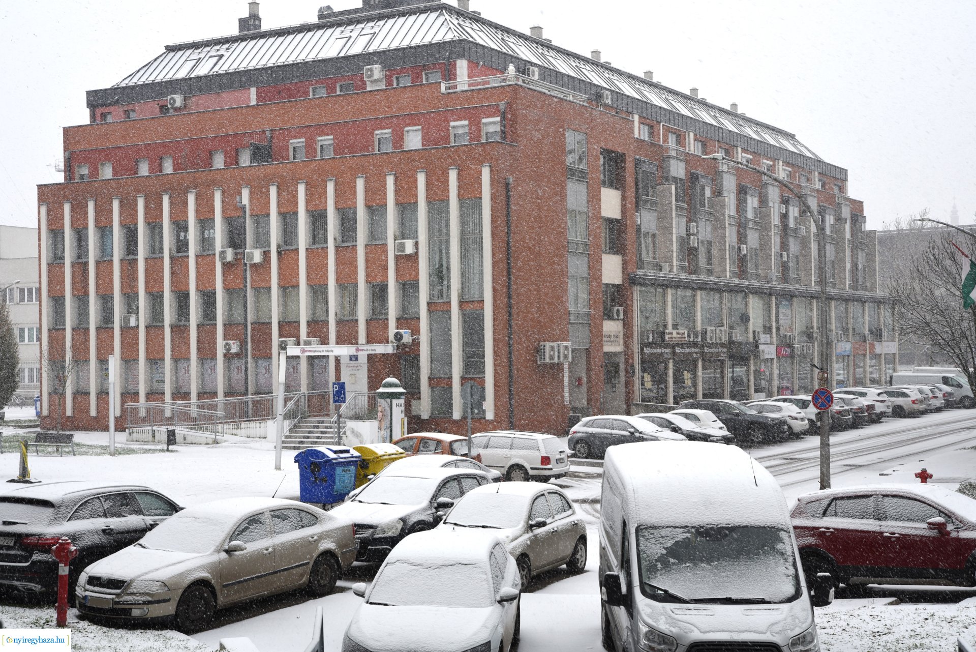 Itt az első hó, meg az első komolyabb havazás is 