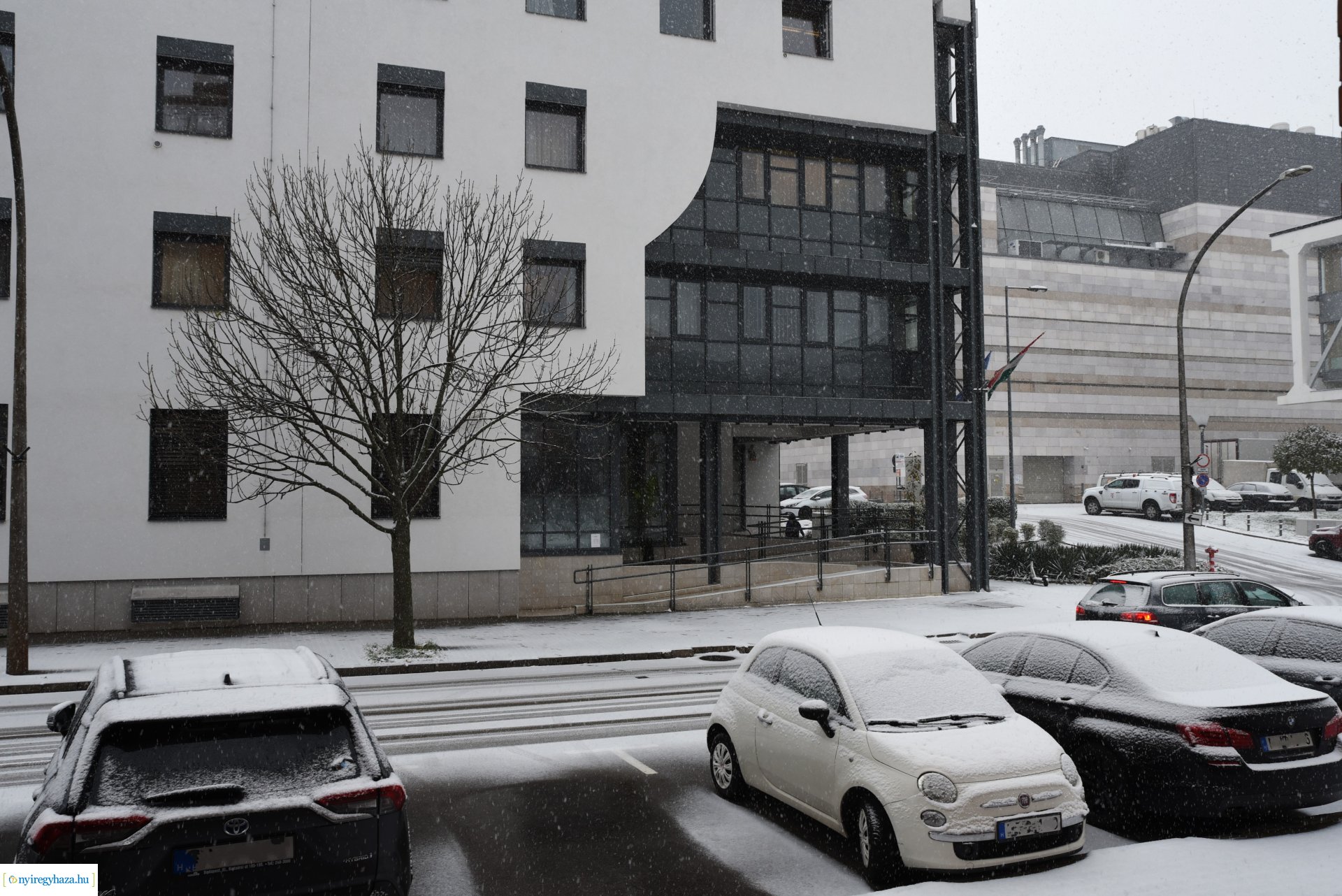 Itt az első hó, meg az első komolyabb havazás is 