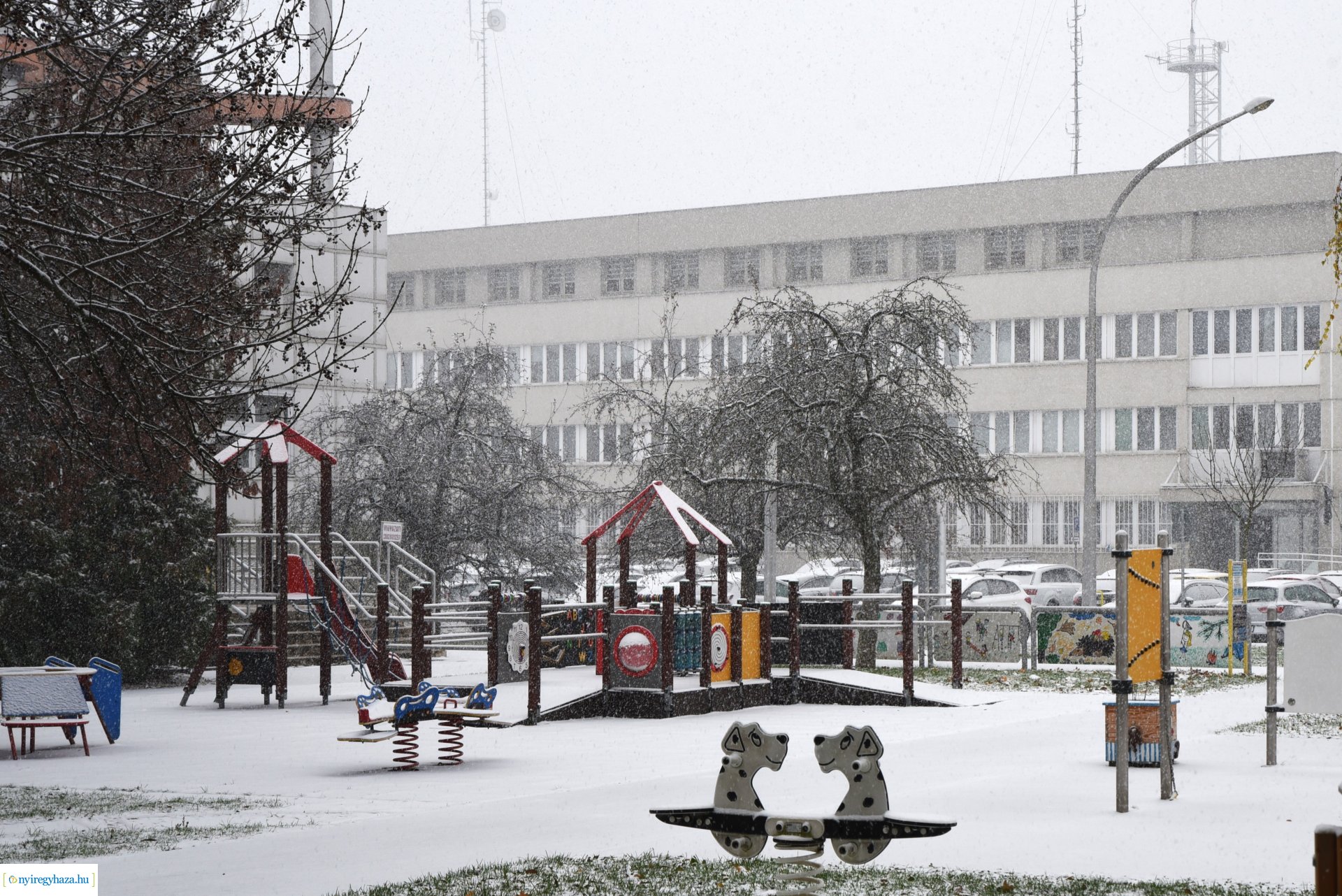 Itt az első hó, meg az első komolyabb havazás is 