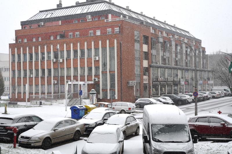 Itt az első hó, meg az első komolyabb havazás is 