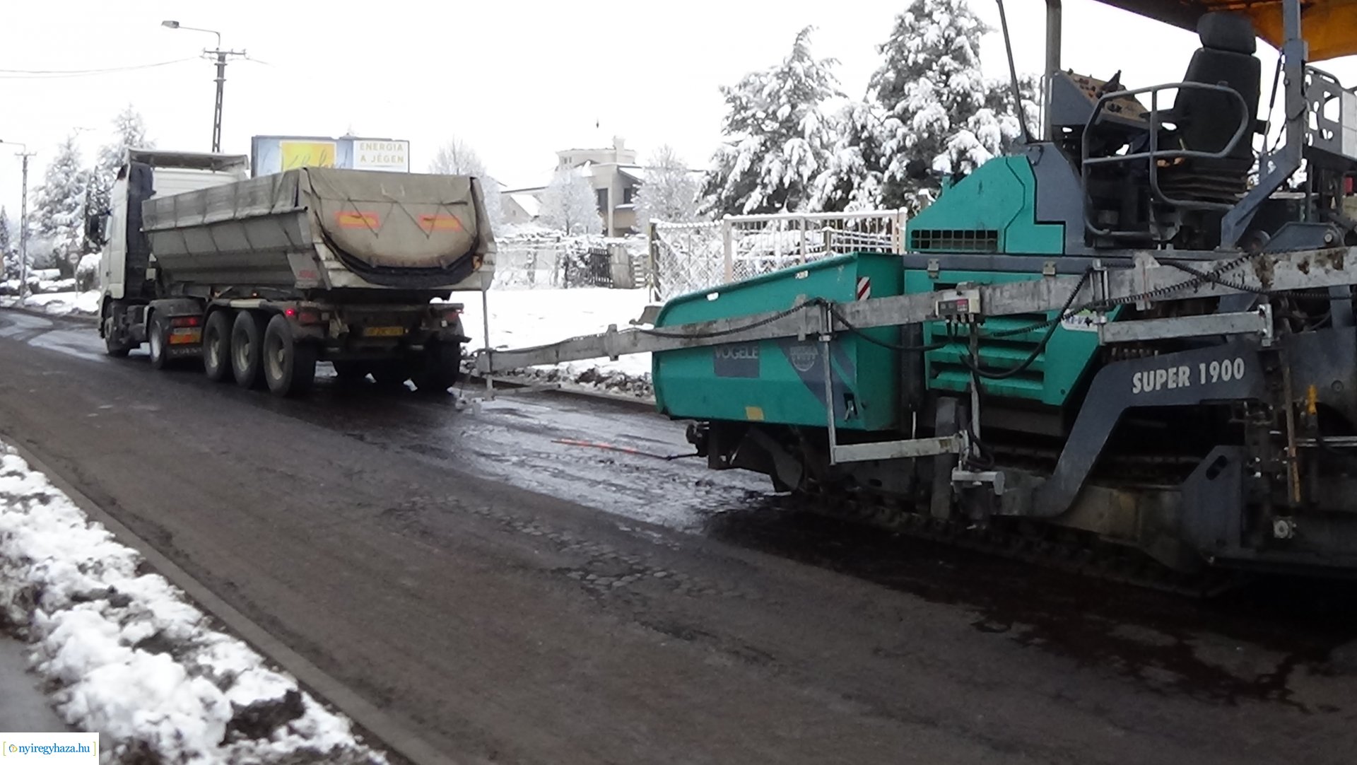 Itt tartanak a munkálatok a Korányi Frigyes utcán