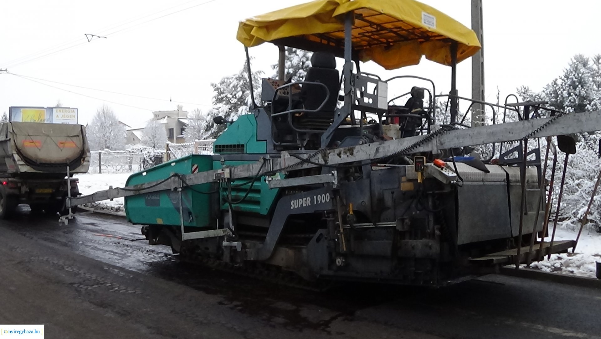 Itt tartanak a munkálatok a Korányi Frigyes utcán