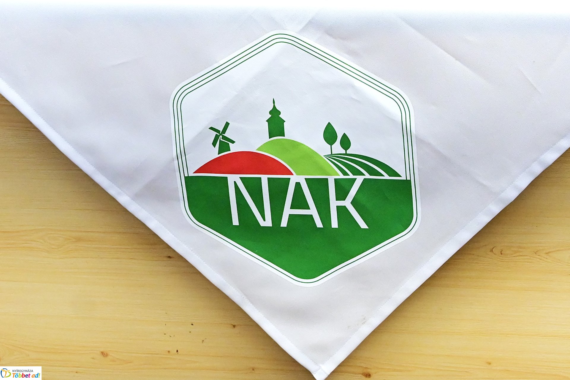 Itthonról-Otthonra - fórum középiskolásoknak az Eötvösben