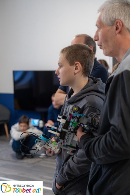 IV. DKC Robotika Verseny a Nyíregyházi Digitális Tudásközpontban