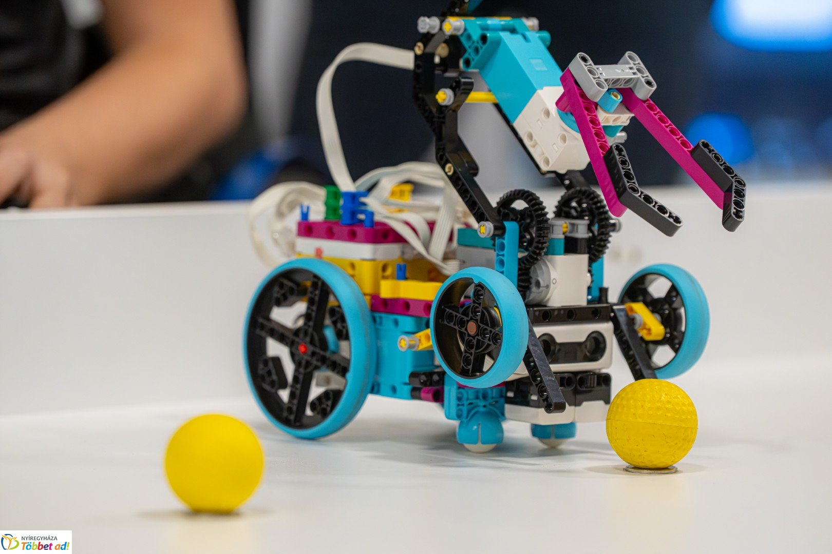 IV. DKC Robotika Verseny a Nyíregyházi Digitális Tudásközpontban