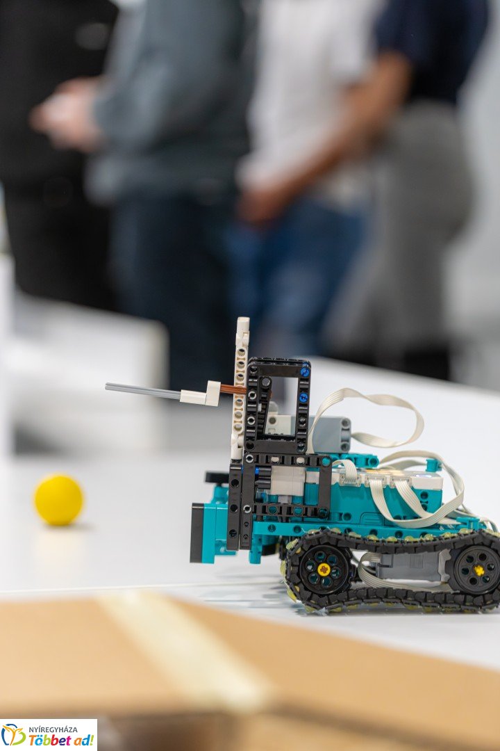 IV. DKC Robotika Verseny a Nyíregyházi Digitális Tudásközpontban