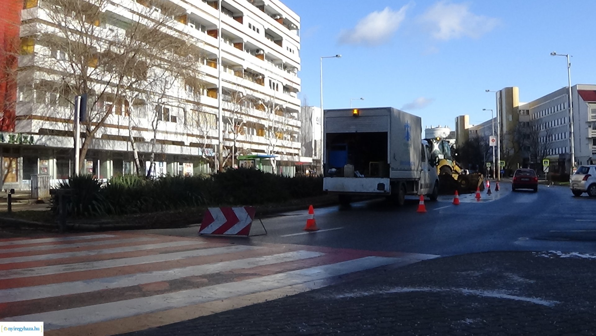 Ivóvízcső tört el Nyíregyháza belvárosában