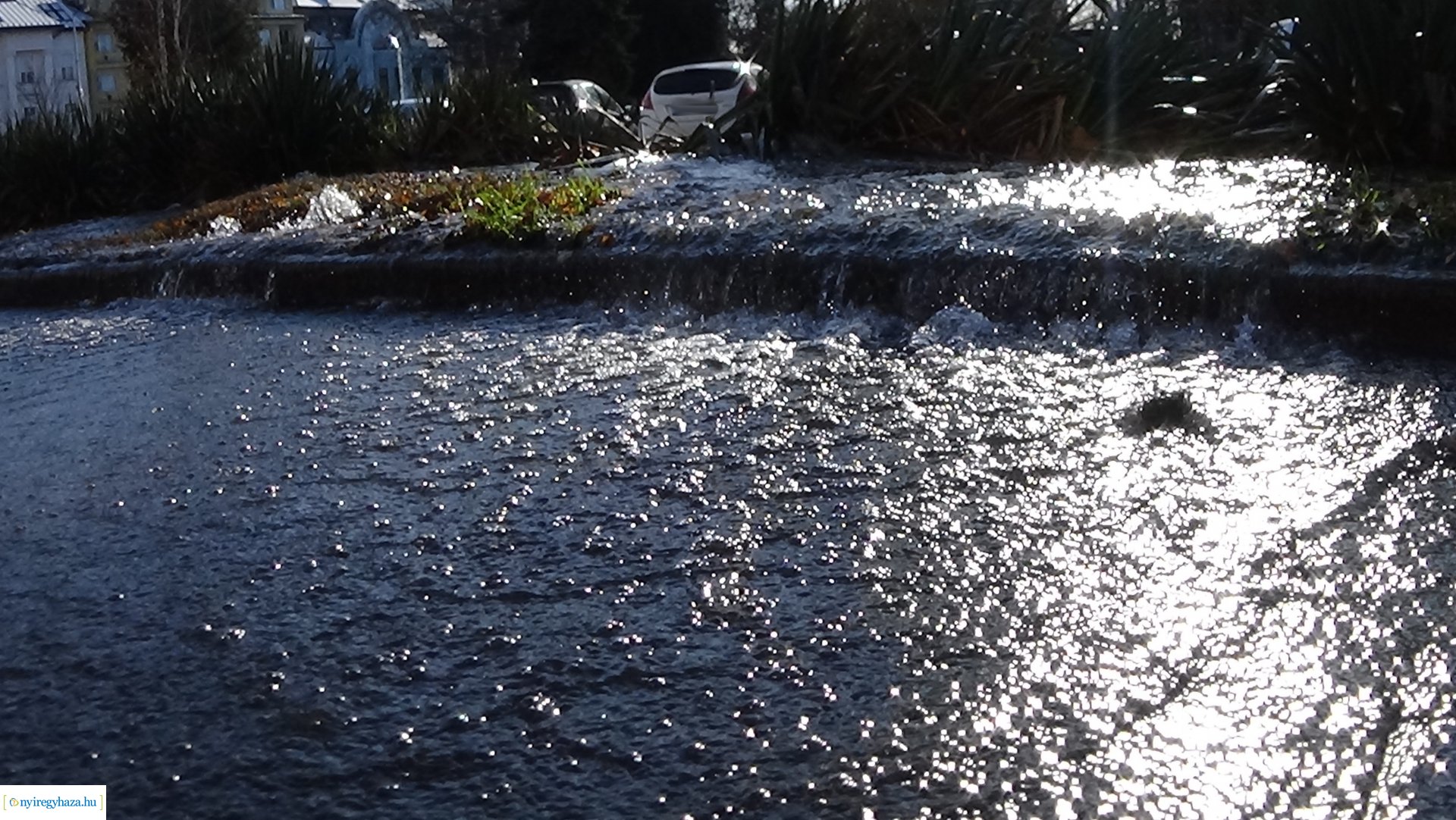 Ivóvízcső tört el Nyíregyháza belvárosában