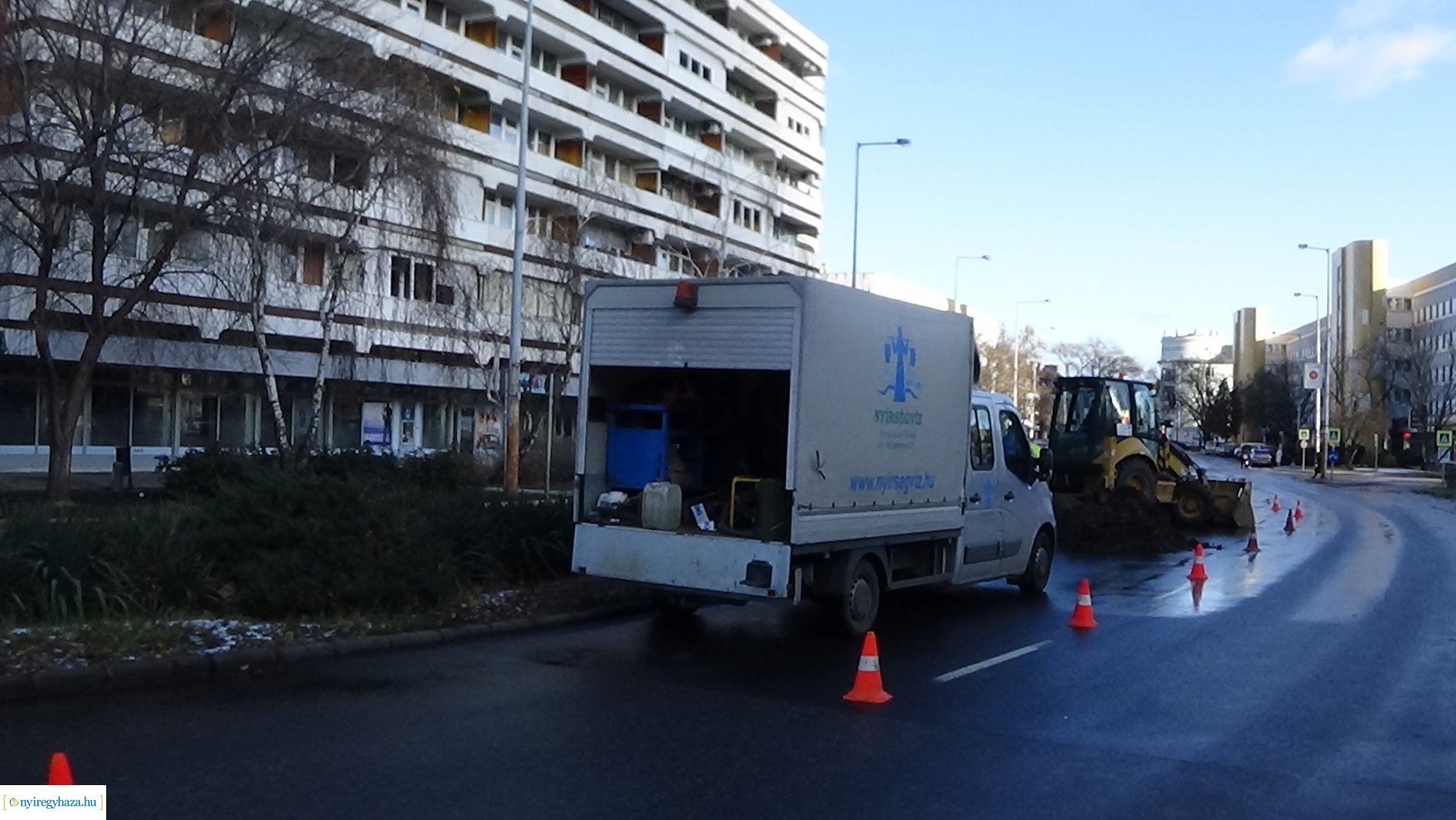 Ivóvízcső tört el Nyíregyháza belvárosában