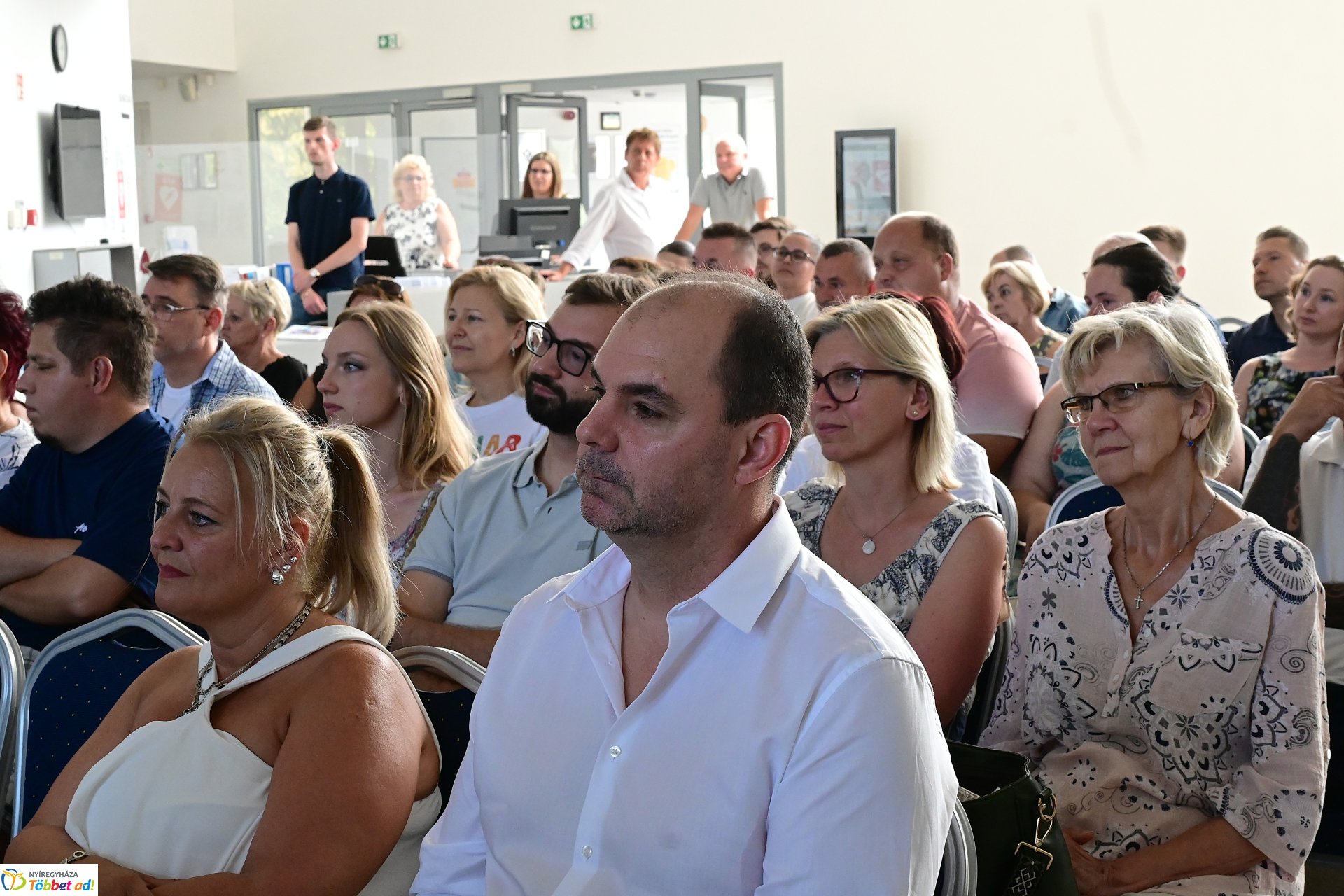 Jakab-Abonyi Vivien kiállításmegnyitója a VMKK-ban