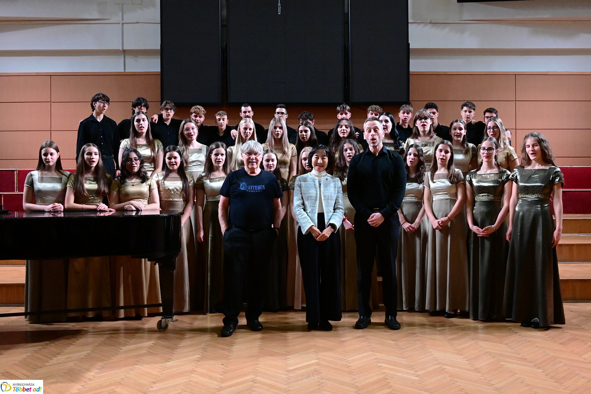 Japán nagykövet látogatása a Cantemus Kórusnál