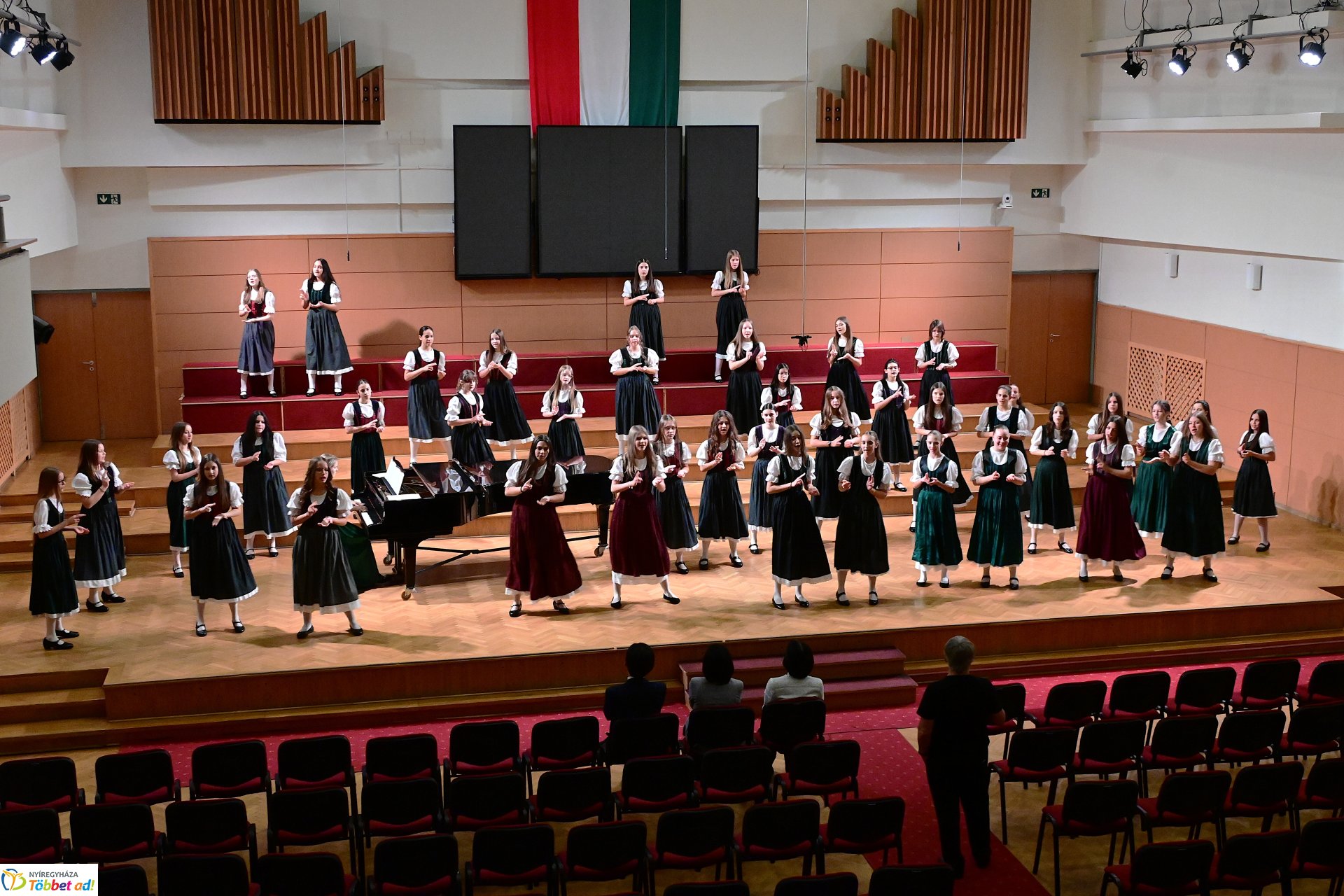 Japán nagykövet látogatása a Cantemus Kórusnál