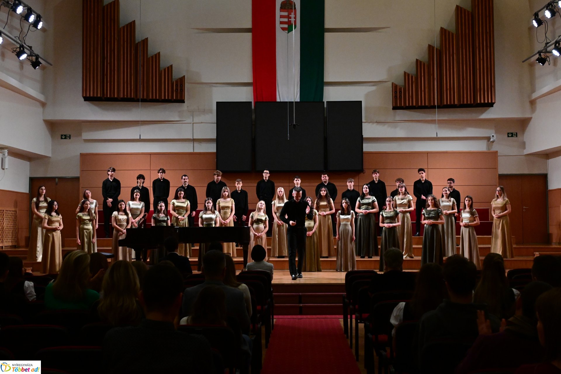 Japán nagykövet látogatása a Cantemus Kórusnál