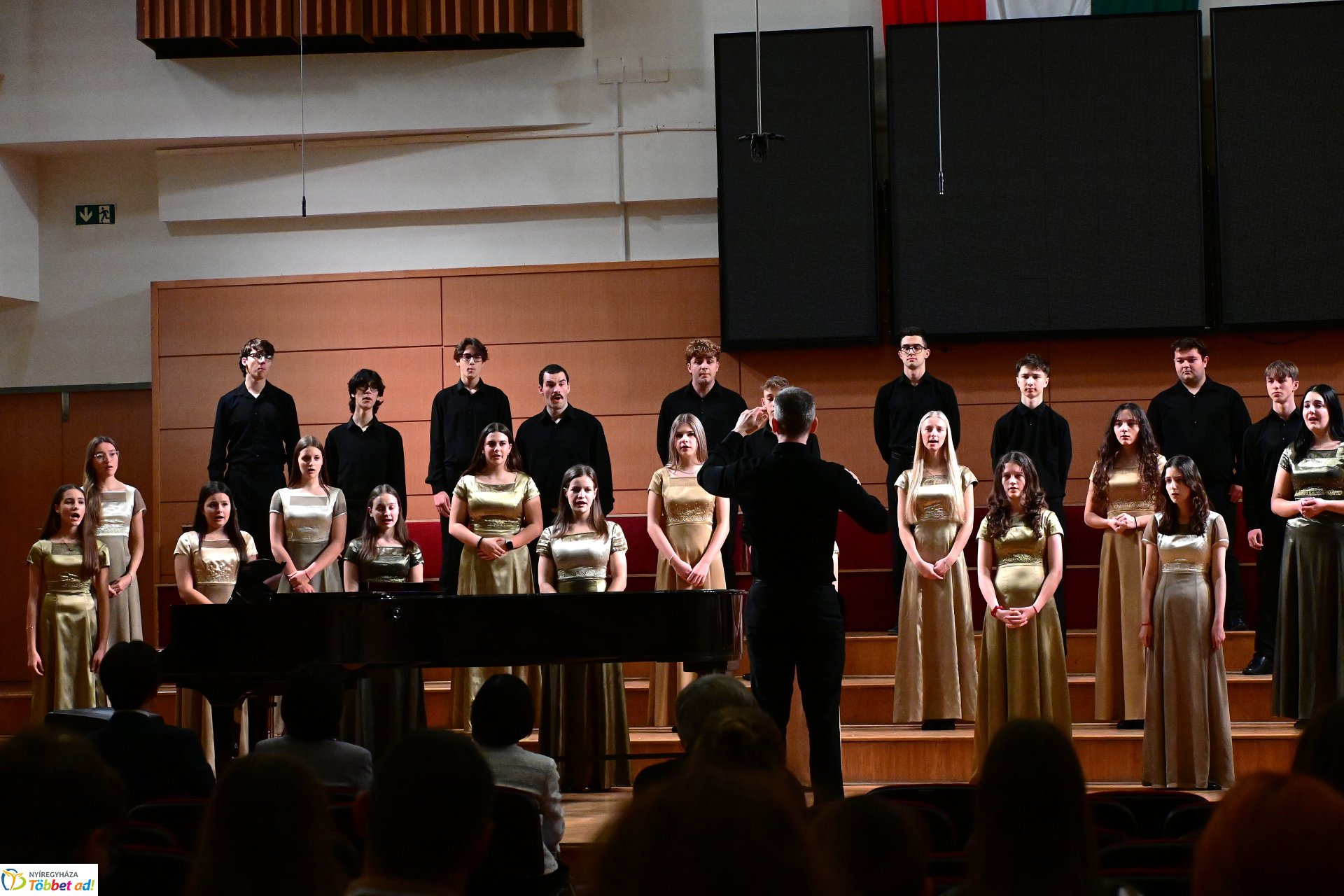 Japán nagykövet látogatása a Cantemus Kórusnál