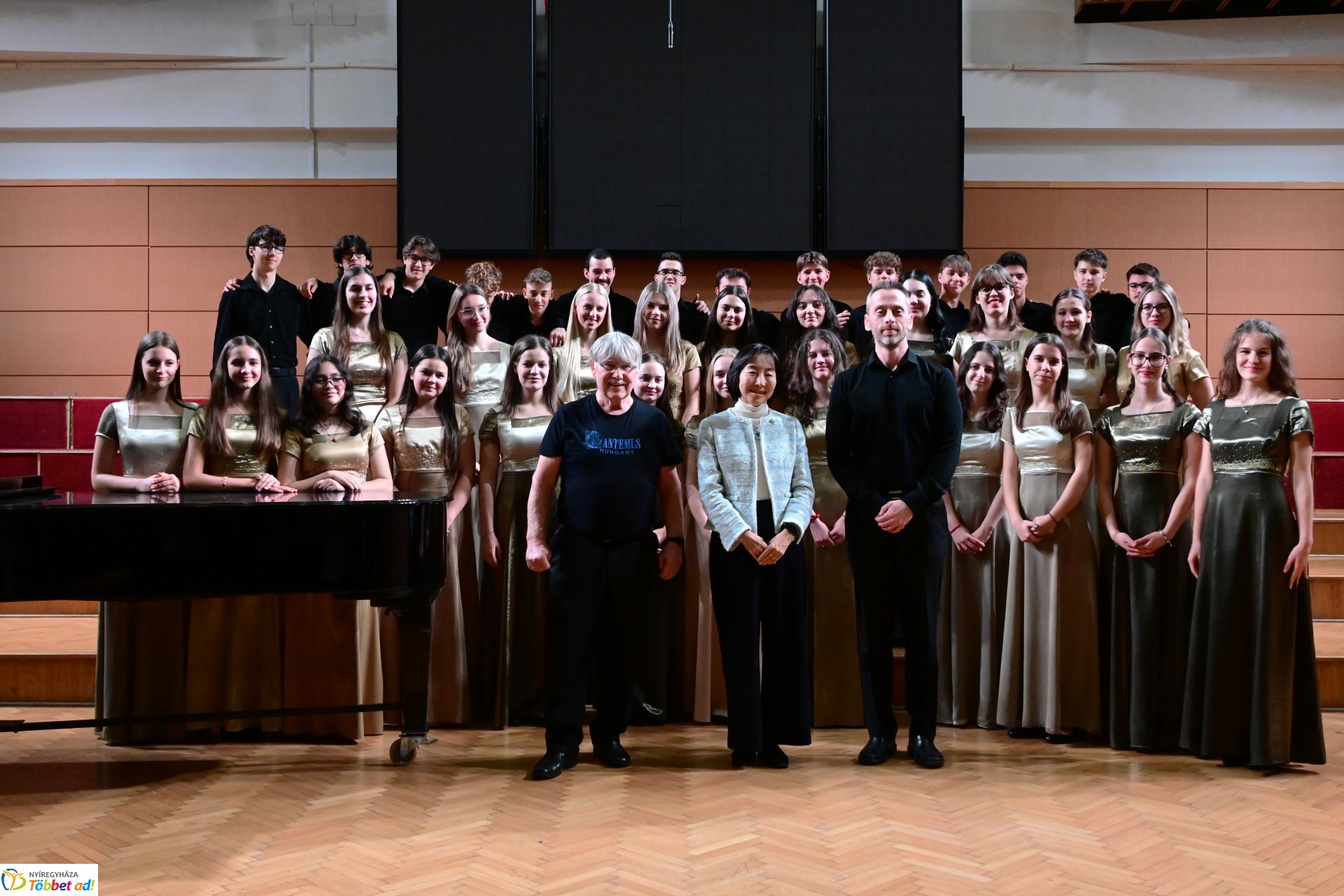 Japán nagykövet látogatása a Cantemus Kórusnál