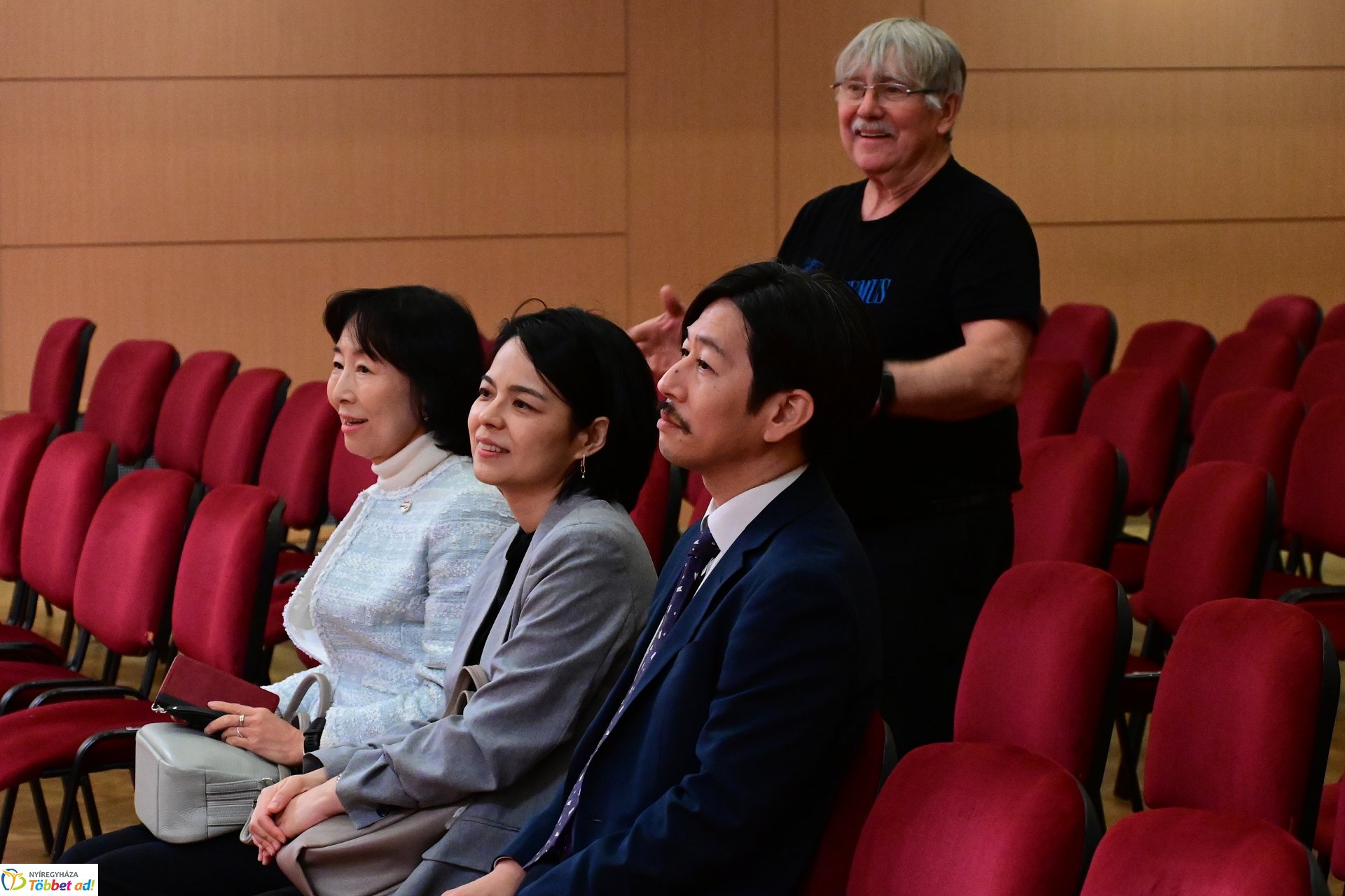 Japán nagykövet látogatása a Cantemus Kórusnál