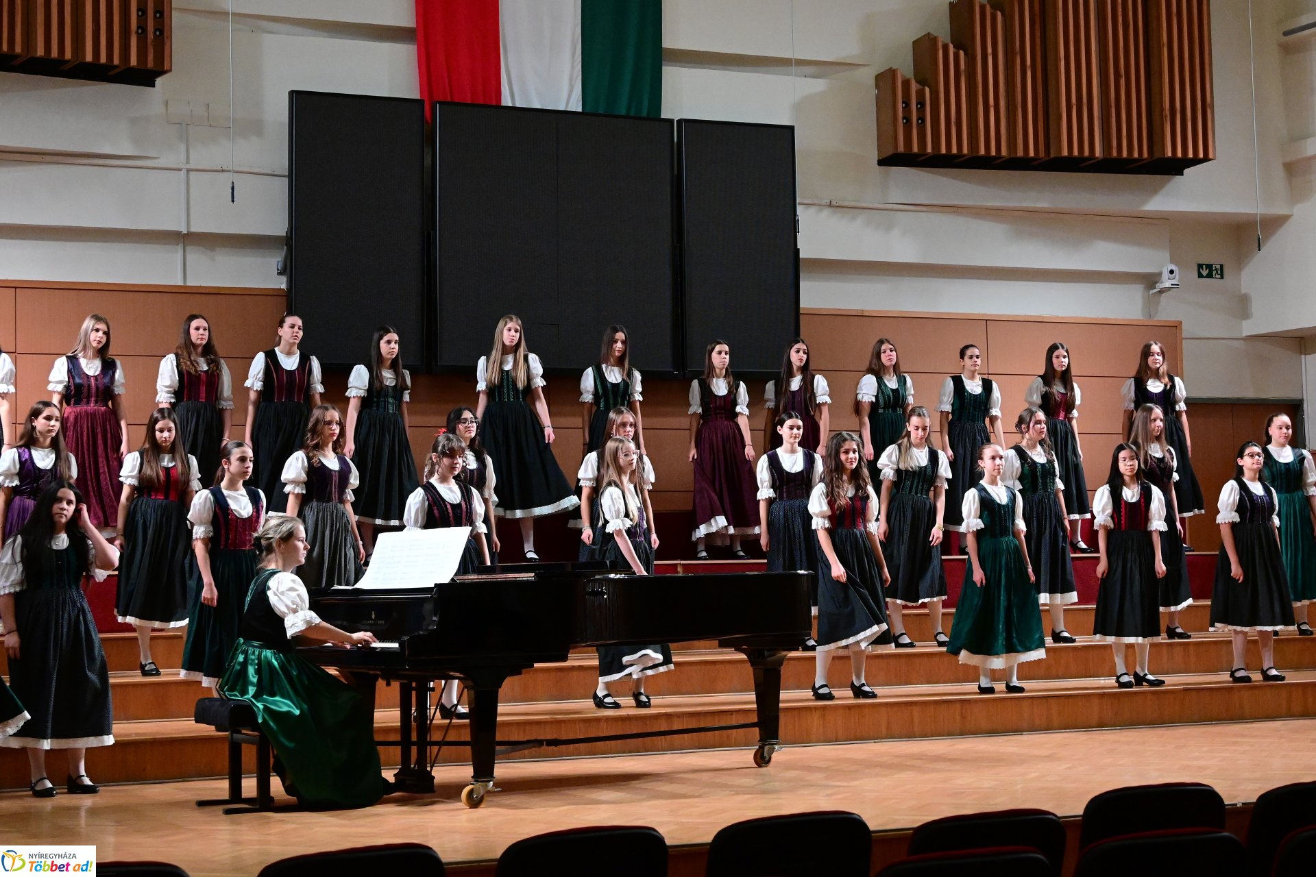 Japán nagykövet látogatása a Cantemus Kórusnál