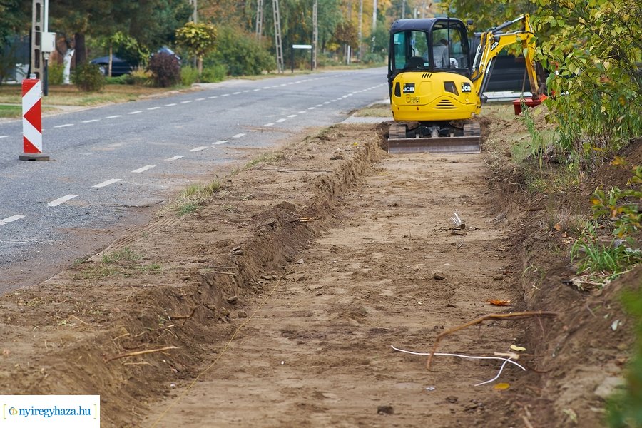 Járdaépítés a Fürdő utcán