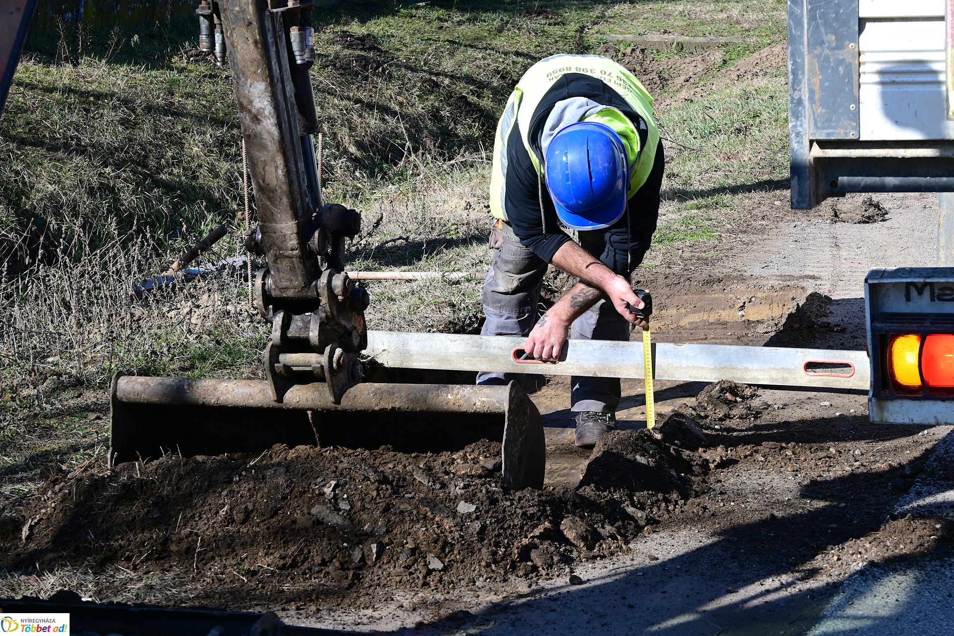 Járdaépítés a Hosszúháti úton