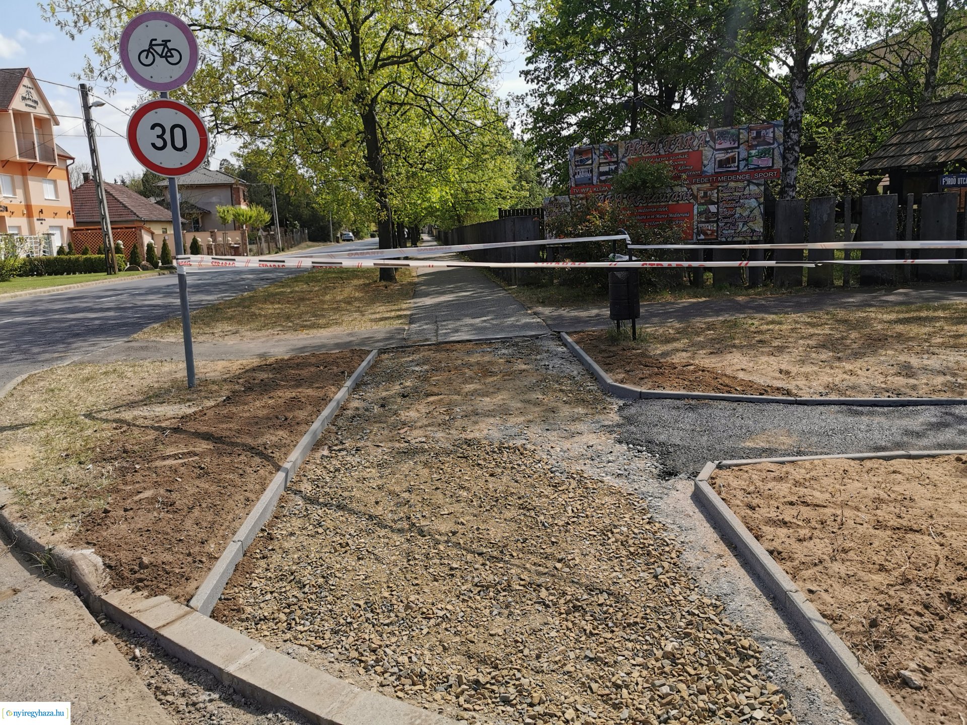 Járdaépítés Sóstón 0429
