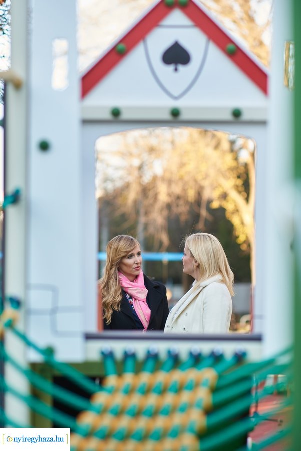 Játszótér átadás a Sarkantyú utcán