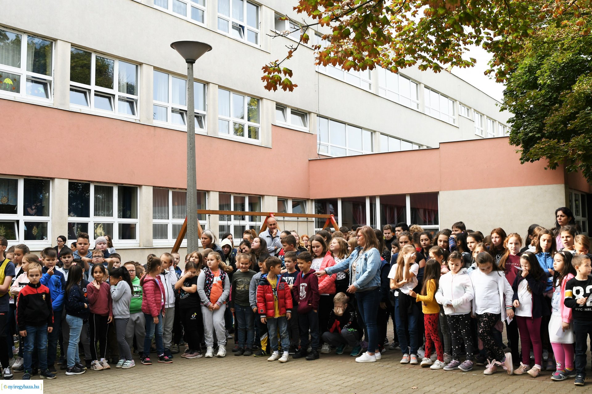 Játszótér avatás a Móricz Zsigmond Általános Iskolában