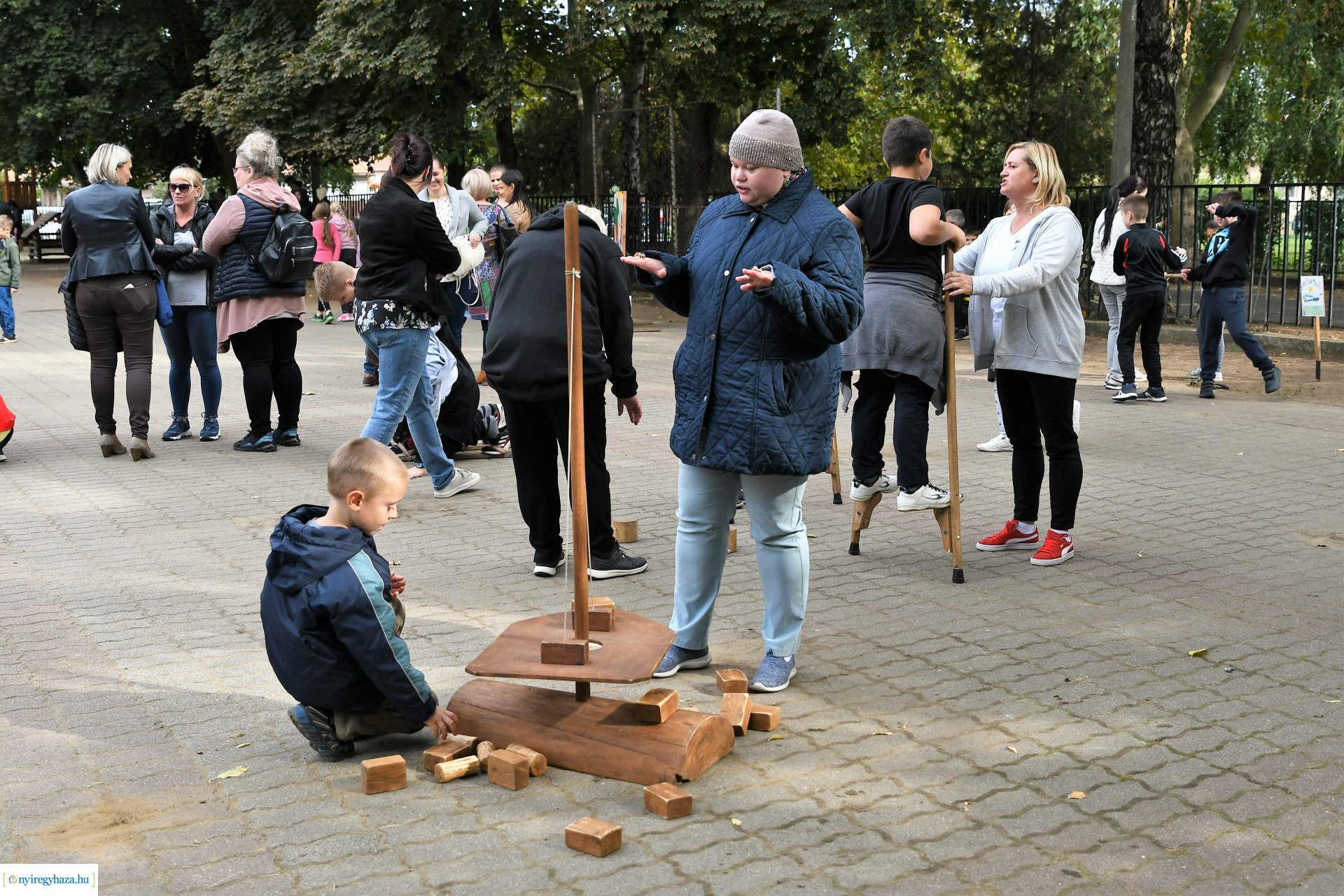 Játszótér avatás a Móricz Zsigmond Általános Iskolában