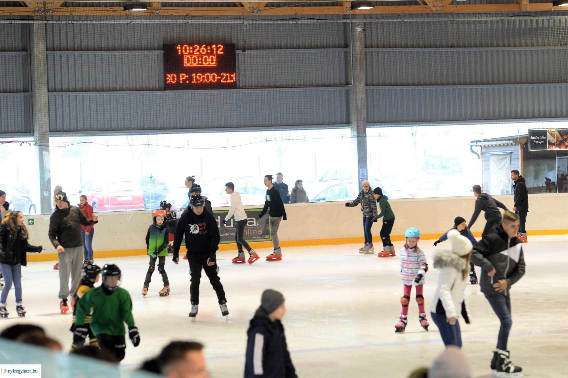 Jégkaland a műlyégpályán