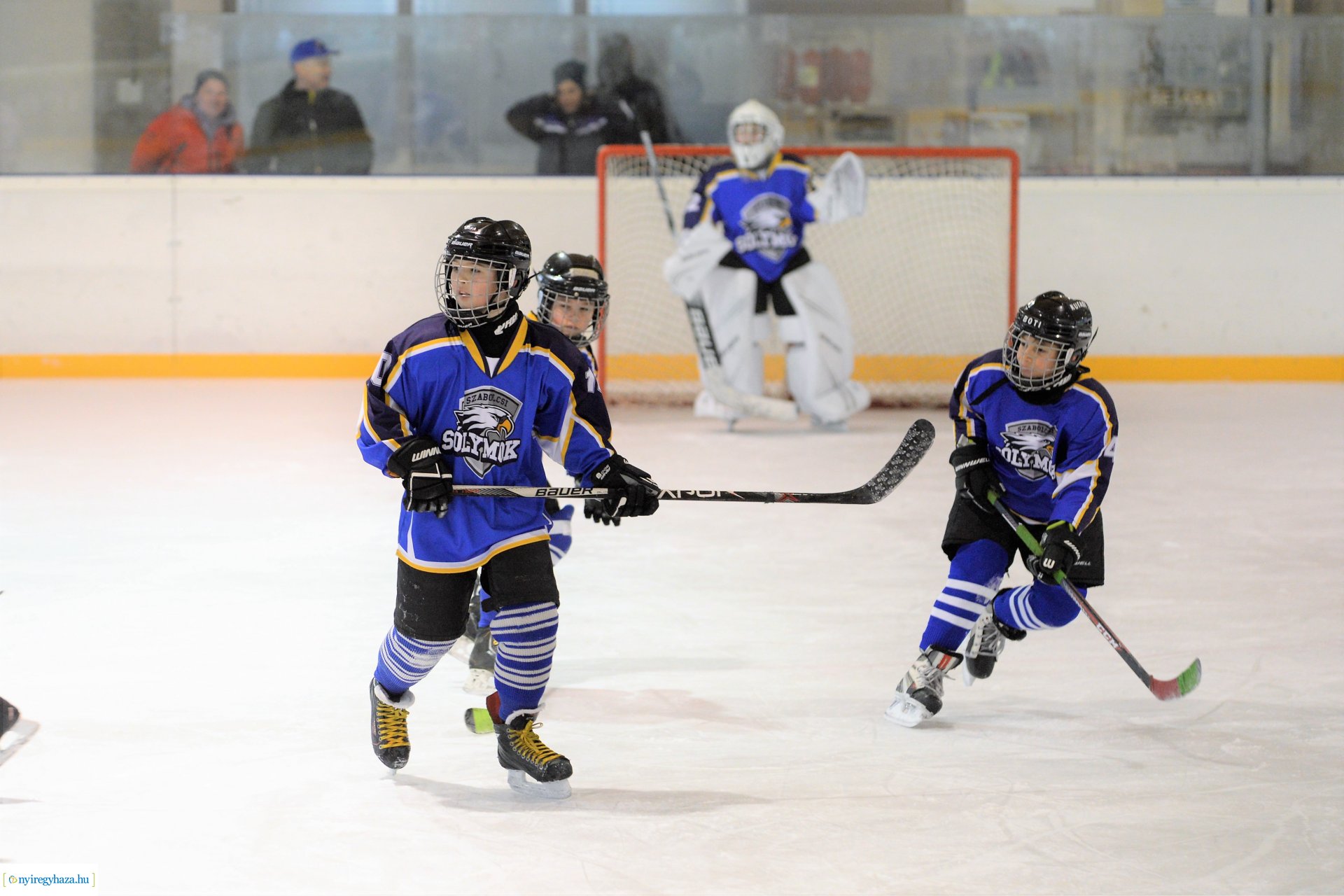 Jégkorong mérkőzések a Városi Jégpályán