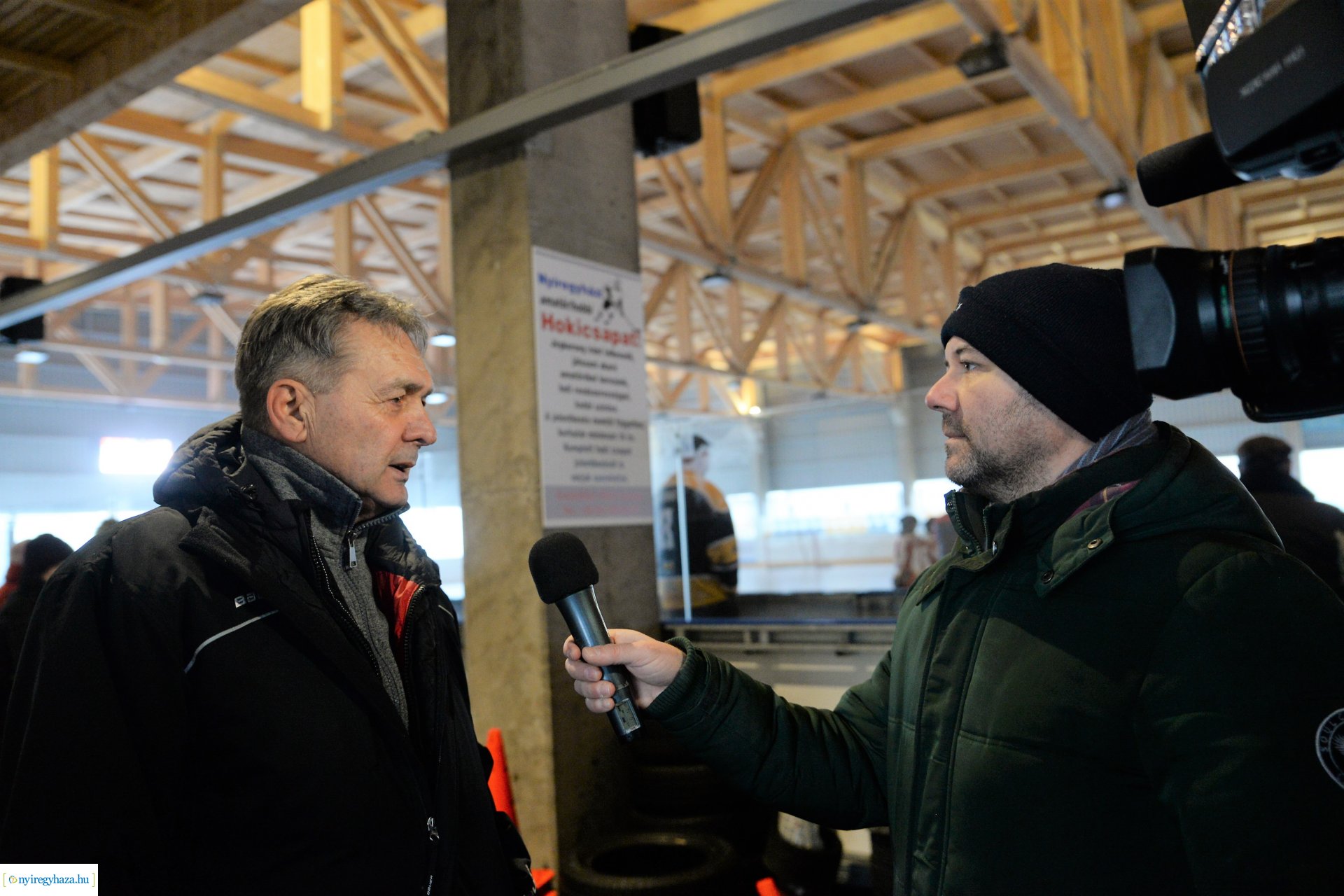 Jégkorong mérkőzések a Városi Jégpályán