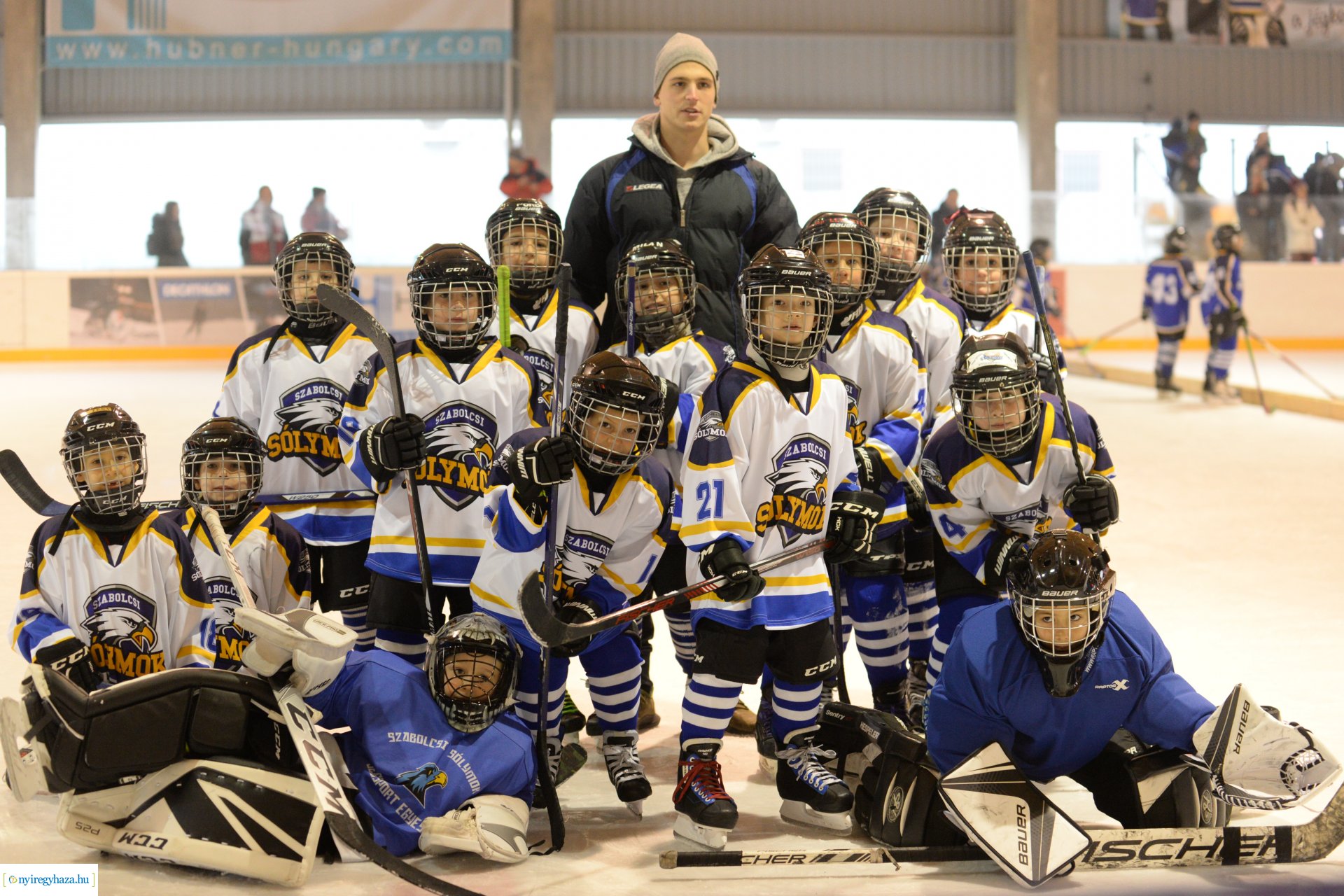 Jégkorong mérkőzések a Városi Jégpályán