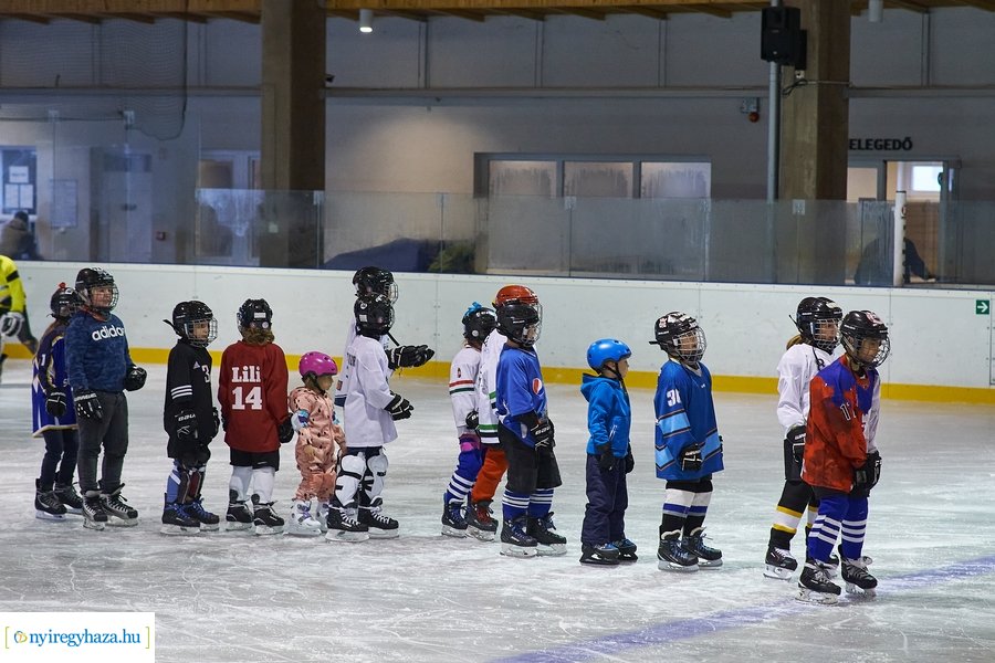 Jégkorong roadshow Nyíregyházán